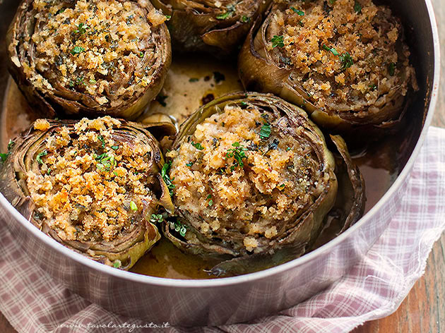 Carciofi ripieni - Ricetta di Tavolartegusto - Ricetta di Tavolartegusto