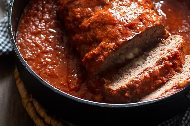 Polpettone al sugo - - Ricetta di Tavolartegusto