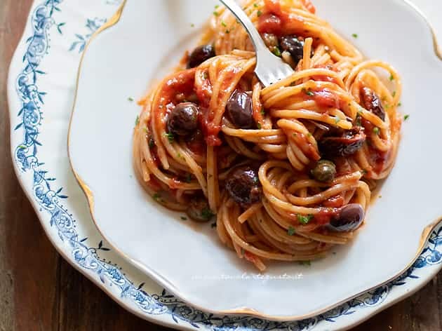 spaghetti alla puttanesca ricetta originale