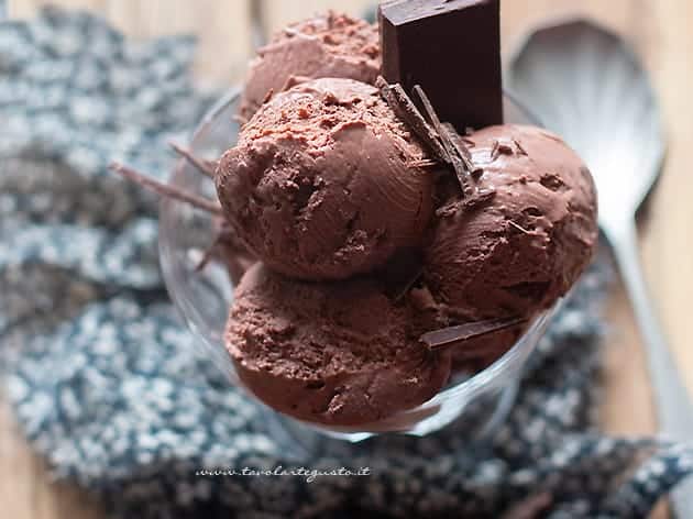 Gelato al cioccolato - Ricetta di Tavolartegusto