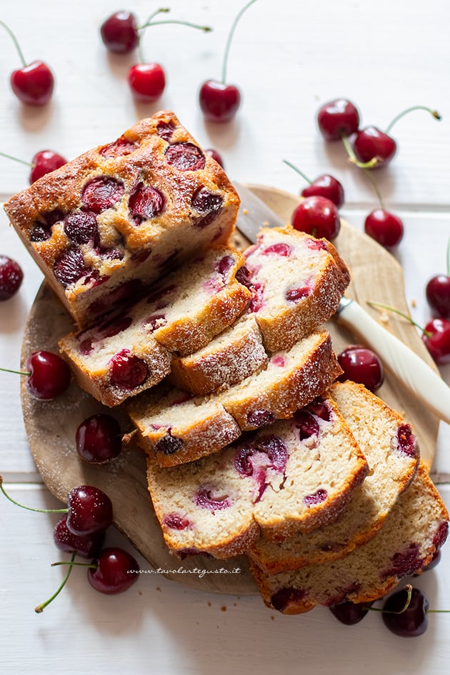 Plumcake alle ciliegie - - Ricetta di Tavolartegusto