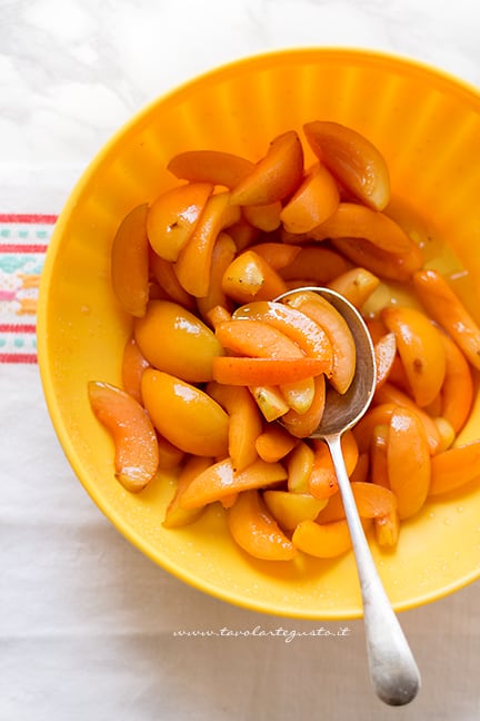 come fare la sfogliata di albicocche