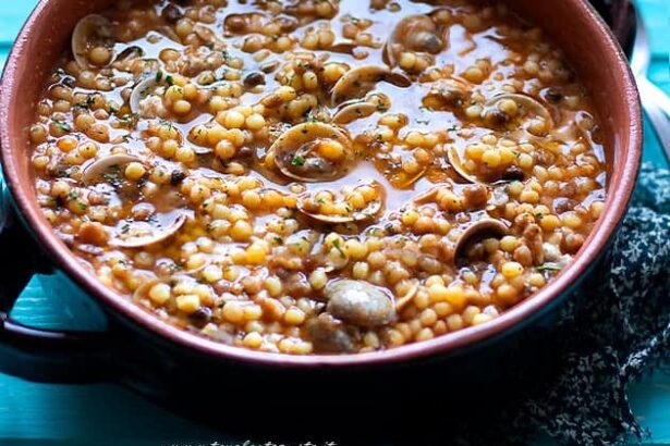 Fregola con arselle