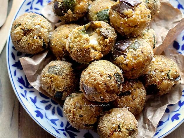 Polpette di melanzane e zucchine - Ricetta di Tavolartegusto