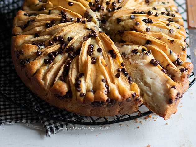 Torta di mele e cioccolato - Ricetta di Tavolartegusto