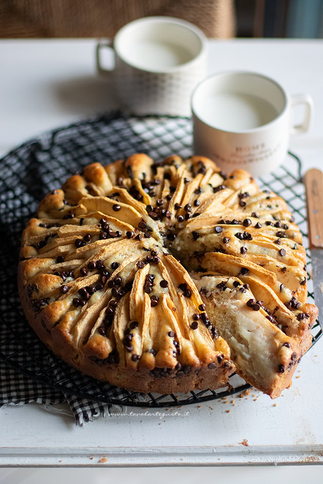 Torta mele e cioccolato