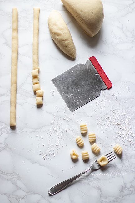 come formare gli gnocchetti senza patate