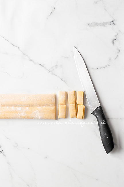 formazione delle tagliatelle fatte in casa
