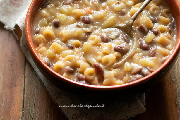 Pasta fagioli e patate - Ricetta di Tavolartegusto