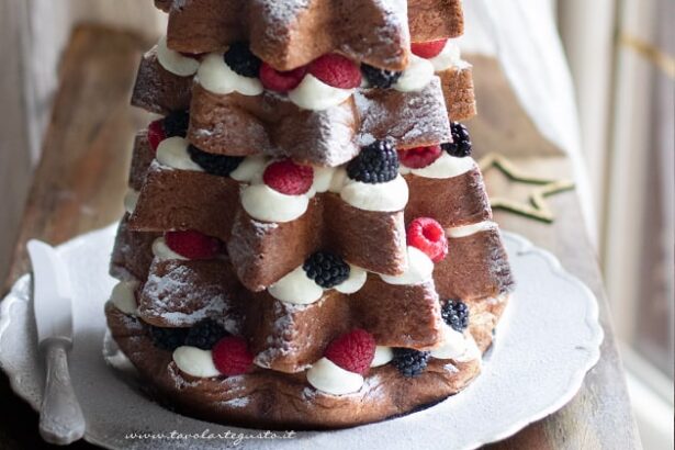 Pandoro farcito - Ricetta di Tavolartegusto