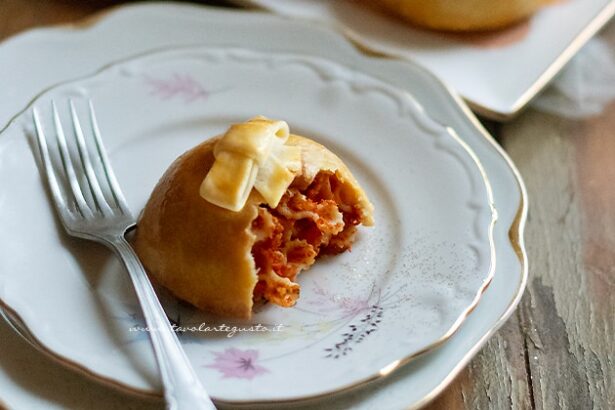 Timballini di pasta - Ricetta di Tavolartegusto