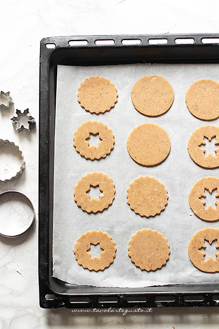 Biscotti Linzer cookies