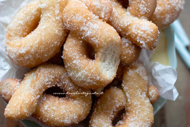 Zeppole di patate ricetta - Ricetta di Tavolartegusto