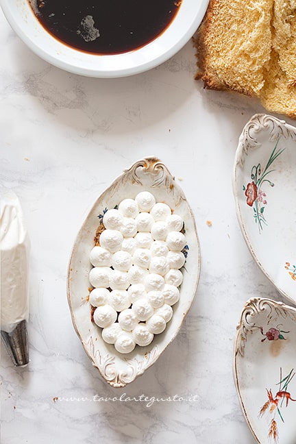 farcire il Tiramisu con pandoro