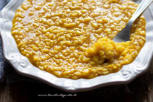 risotto alla milanese - Ricetta di Tavolartegusto