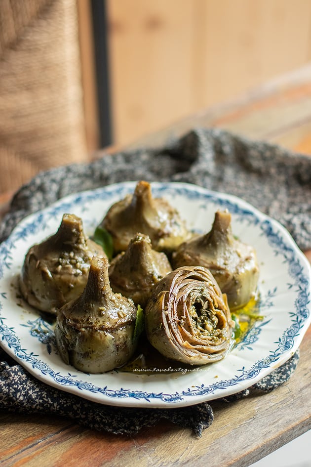 Carciofi alla romana