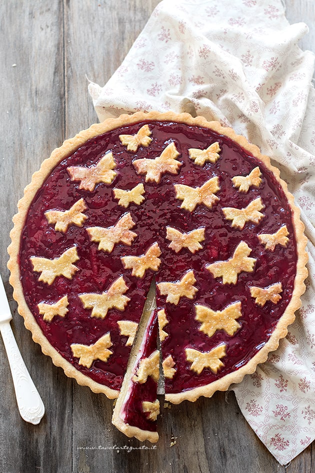 crostata pasquale ricotta e fragole