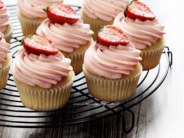 Cupcake alle fragole ricetta