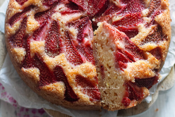 Torta di fragole vegan