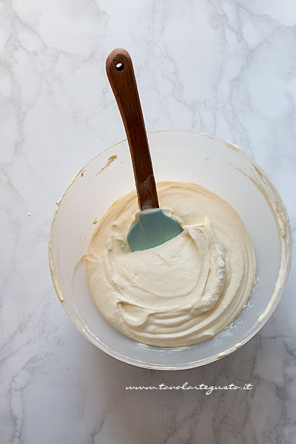 crema al mascarpone per tiramiù alle fragole