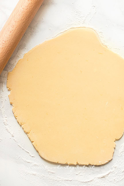 frolla per crostata alle mandorle e fragole
