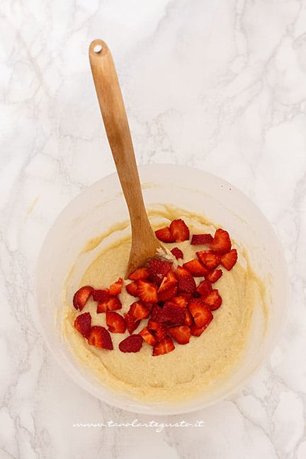 impasto torta di fragole senza uova