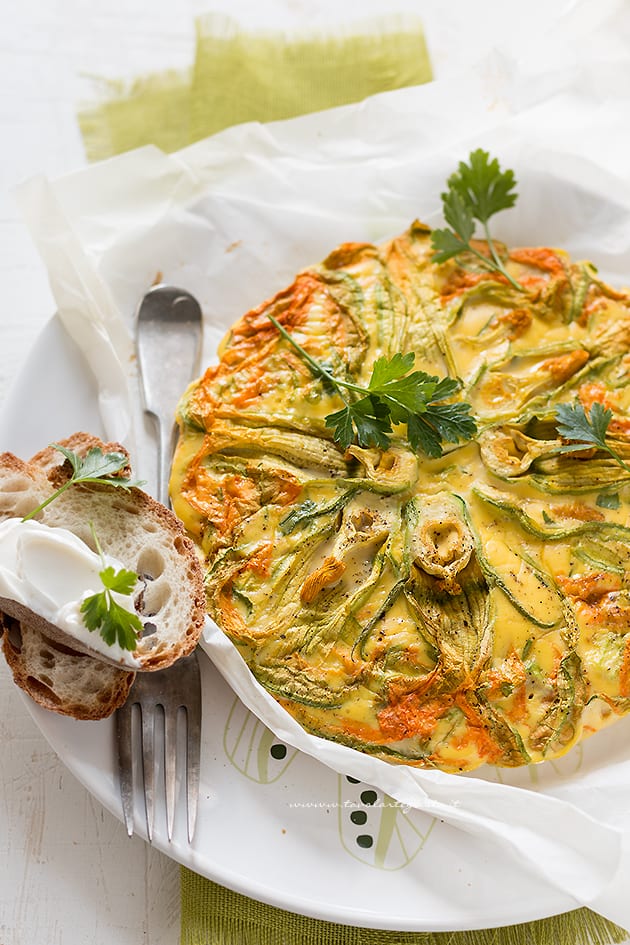 Frittata con fiori di zucca al forno