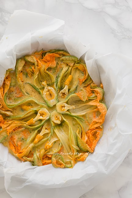 cottura frittata con fiori di zucca al forno