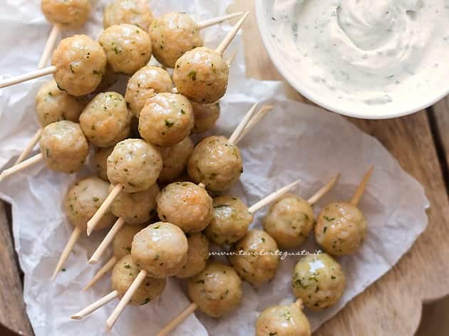 Spiedini di polpette - Ricetta di Tavolartegusto