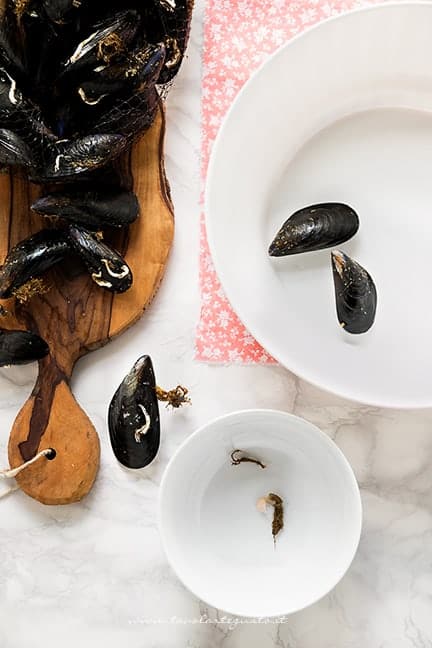 come eliminare il bisso alle cozze