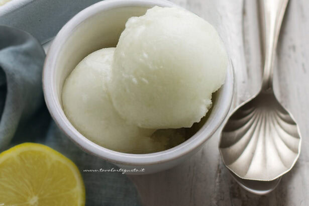 sorbetto al limone - Ricetta di Tavolartegusto