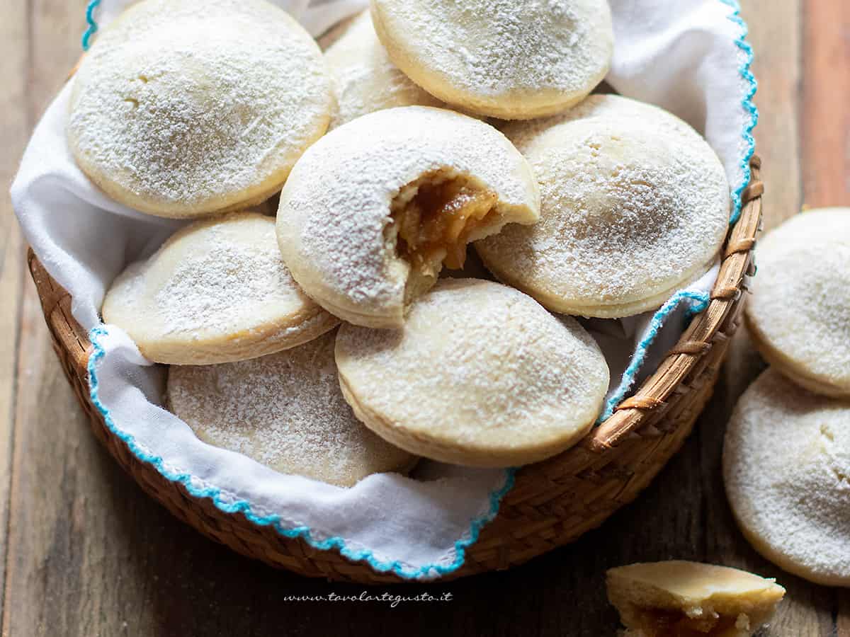 Biscotti alle mele - cuor di mela