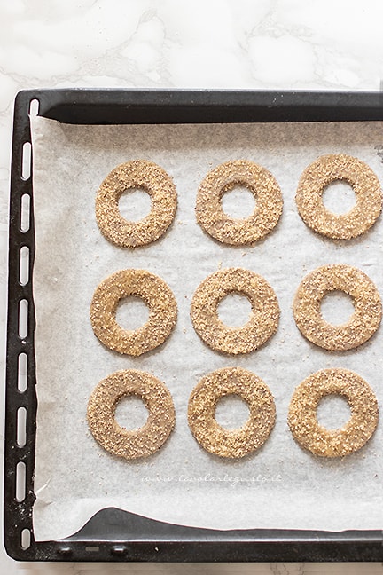 cuocere i biscotti di grano saraceno