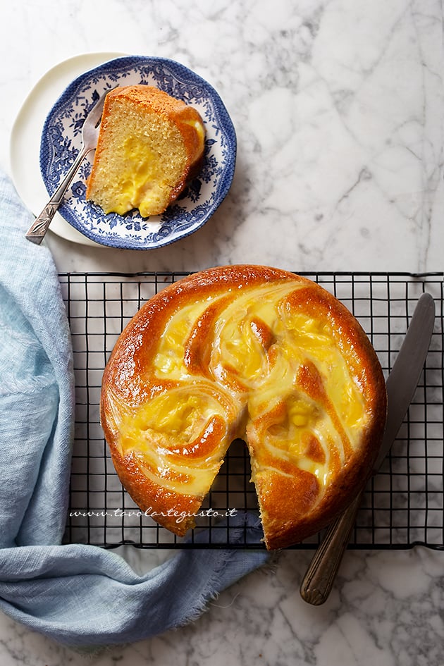 torta nua con crema pasticcera - Ricetta di Tavolartegusto