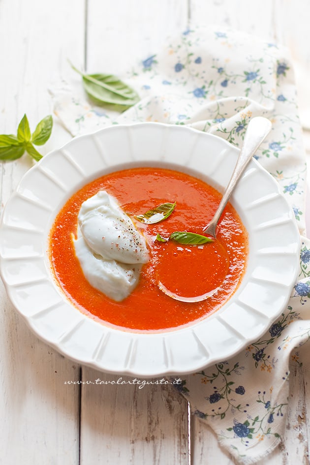 zuppa di pomodoro vellutata