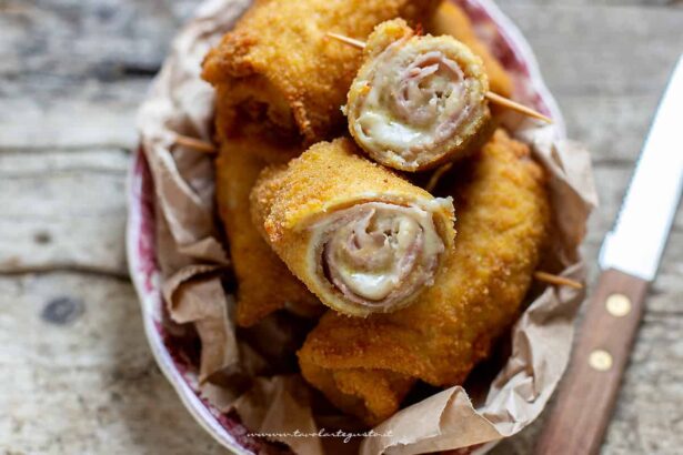 Involtini di cotoletta - Ricetta di Tavolartegusto