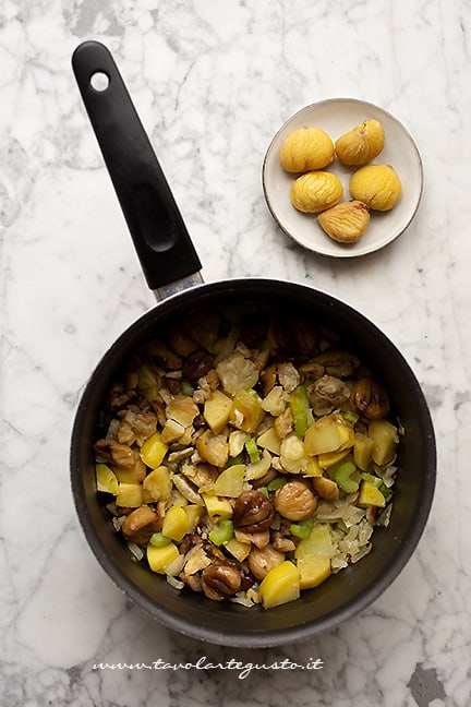 come fare la zuppa di castagne - Ricetta di Tavolartegusto