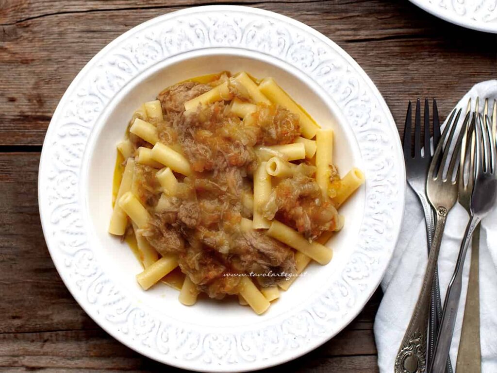 Genovese la Ricetta originale napoletana del sugo alla genovese