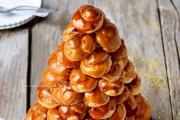 Croquembouche - Ricetta di Tavolartegusto