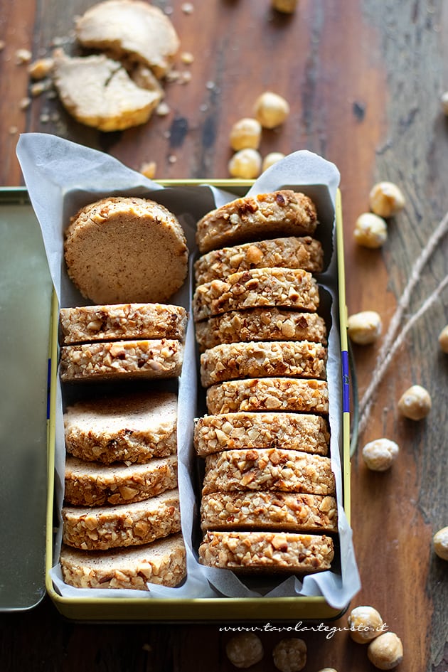 biscotti alle nocciole ricetta - Ricetta di Tavolartegusto