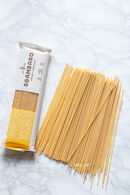 spaghettoni per spaghetti fritti - Ricetta di Tavolartegusto