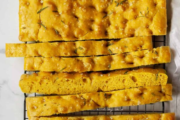 focaccia alla curcuma