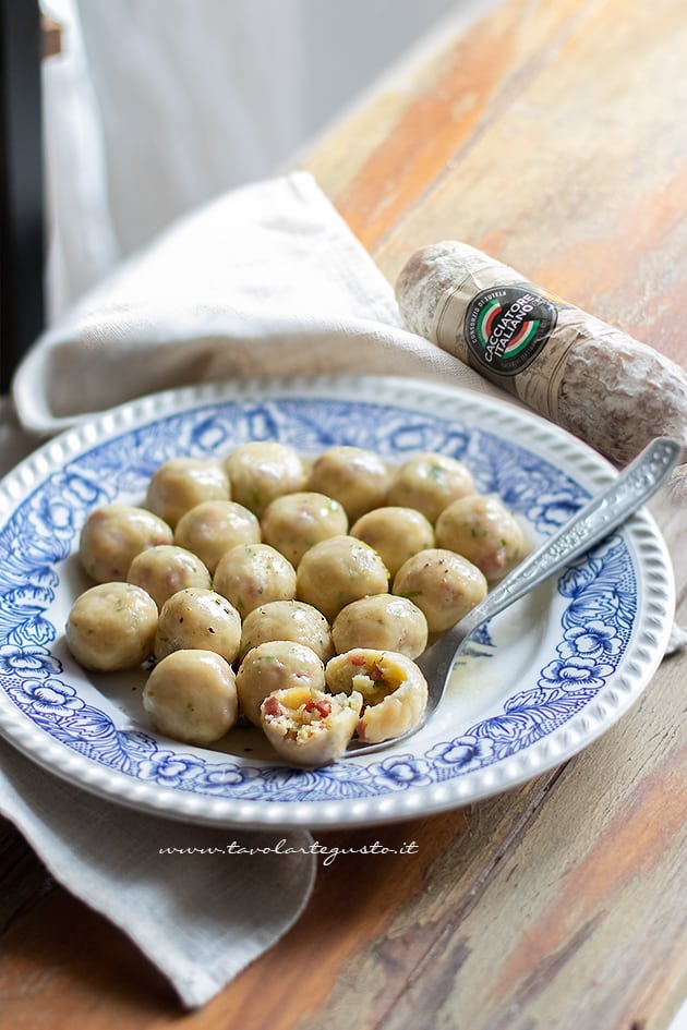 gnocchi di pane raffermo