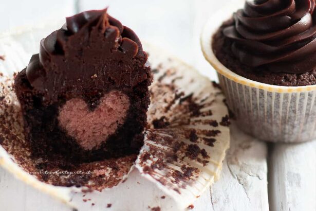 cupcake san valentino con cuore a sorpresa