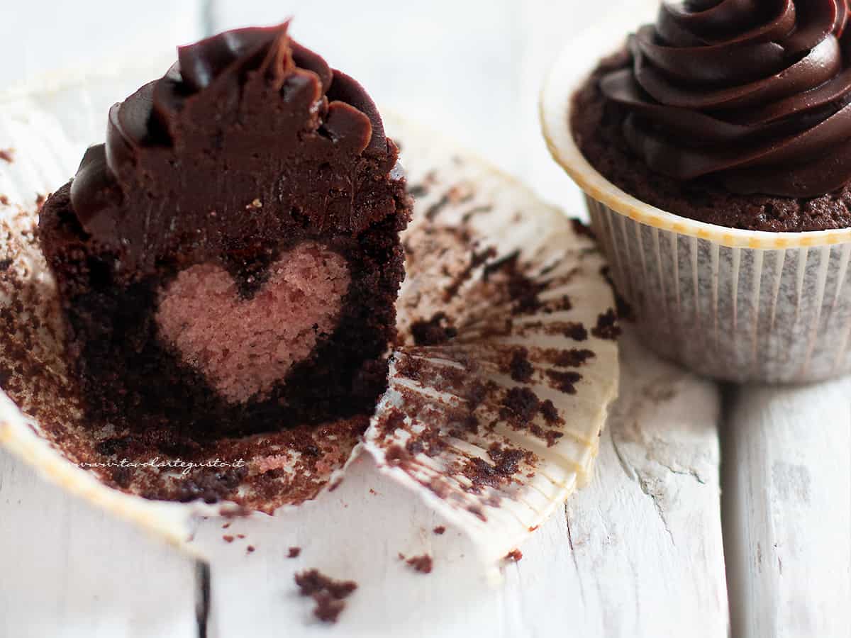 cupcake san valentino con cuore a sorpresa - Ricetta di Tavolartegusto