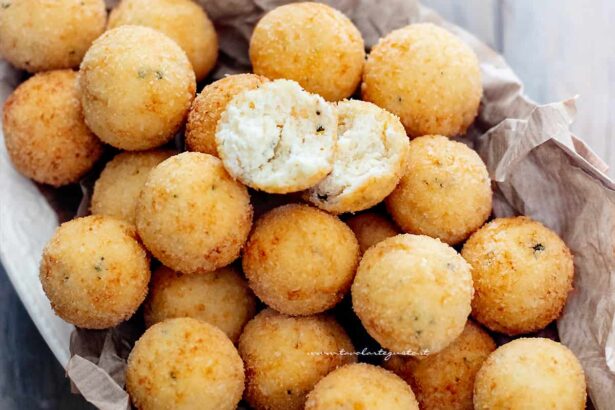 Polpette di ricotta - Ricetta di Tavolartegusto