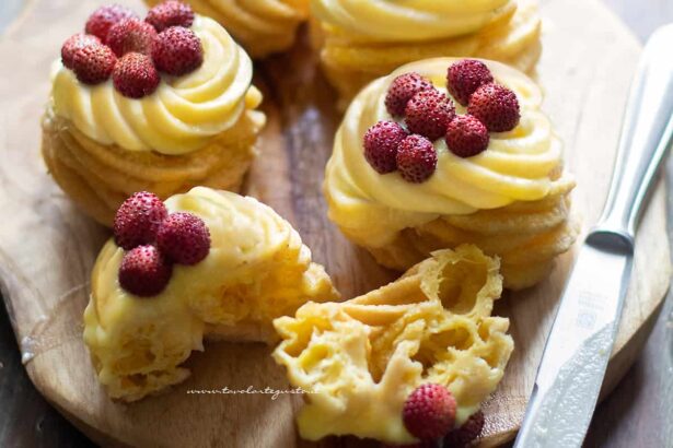 Zeppole di San Giuseppe alle fragole