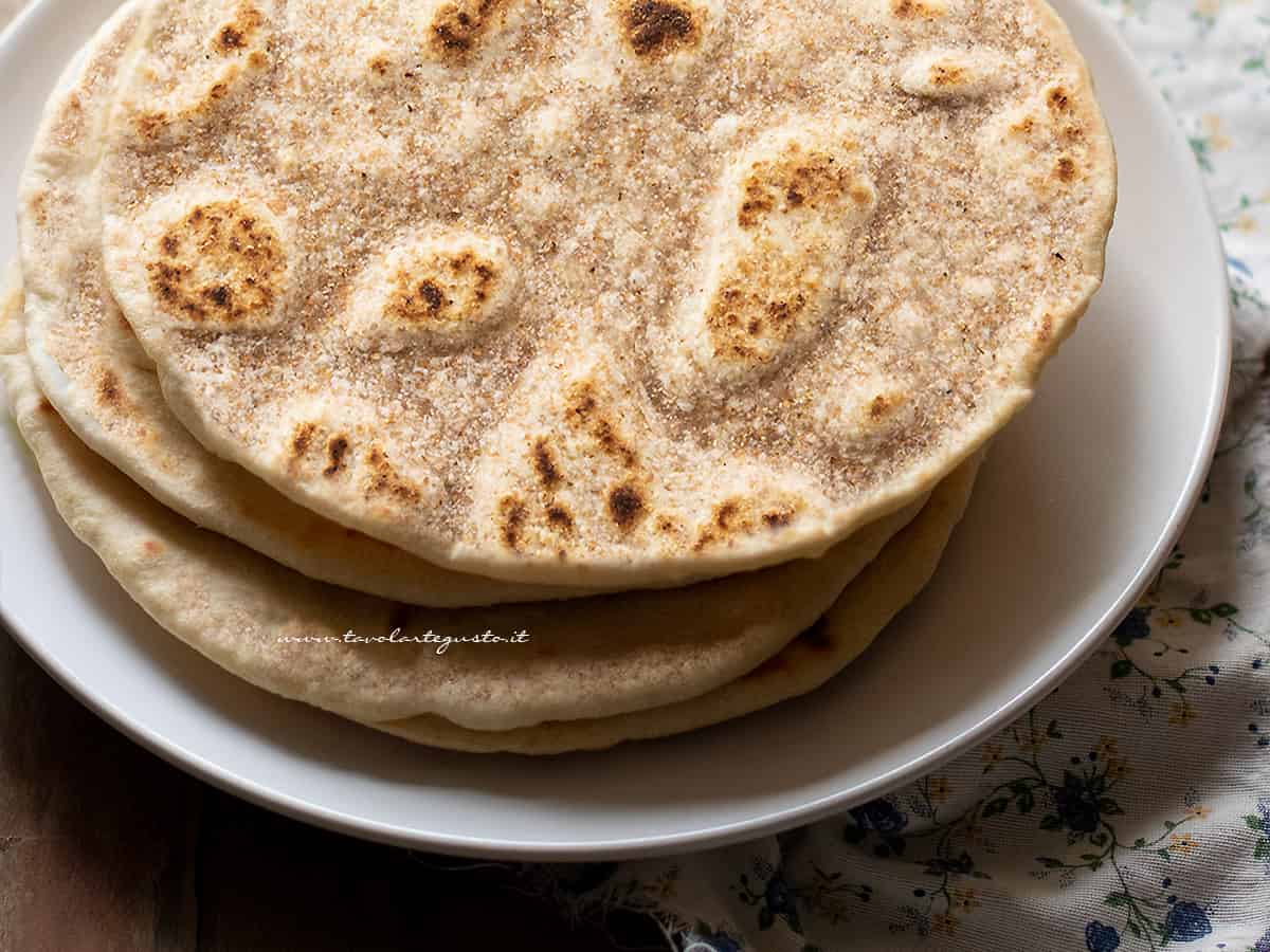 Piadina integrale light (con olio extra vergine d'oliva), Ricetta