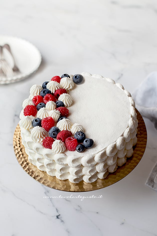 Torta diplomatica di compleanno, ricetta spiegata passo passo 