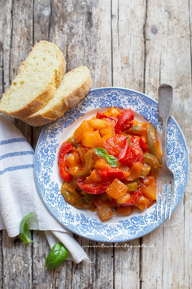 peperonata con patate ricetta